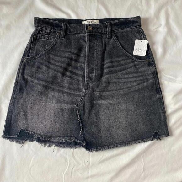 Free People Brea Cut off High Rise Mini Skirt - Picture 1 of 4